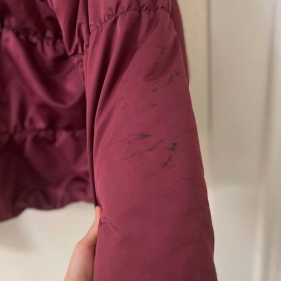 Theory Red Cropped Puff Jacket - Size M/S | Down-Filled Winter Essential - Picture 9 of 9